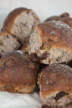 Raisin Walnut Cranberry Pullapart Roll